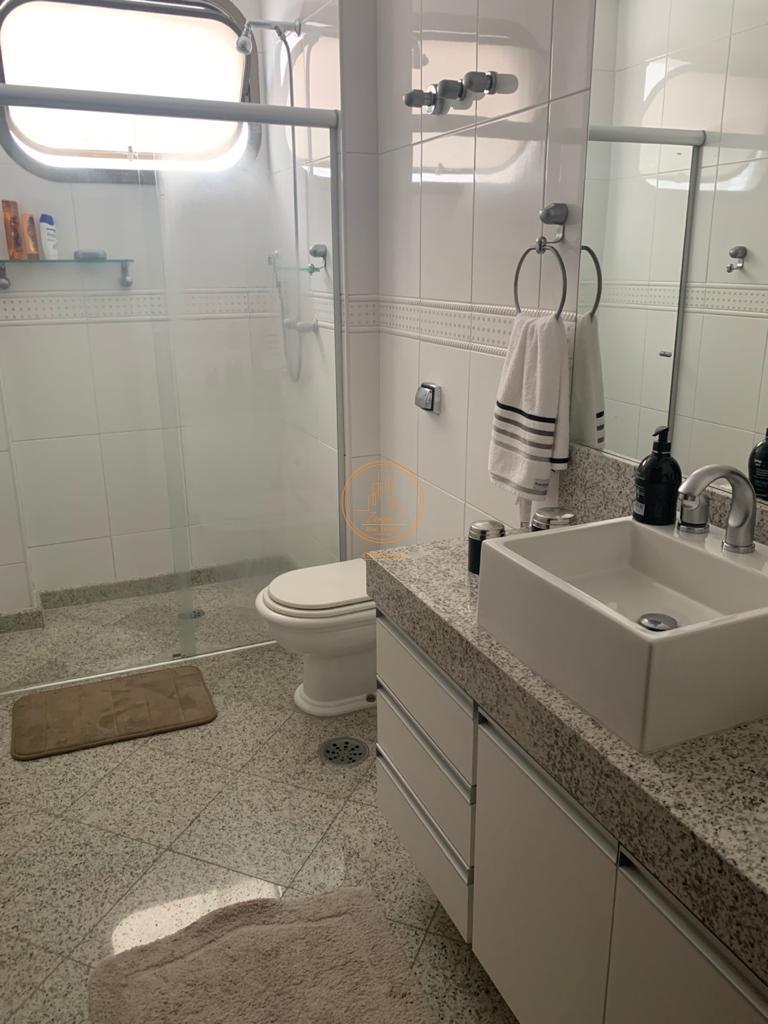 Apartamento à venda com 4 quartos, 257m² - Foto 18