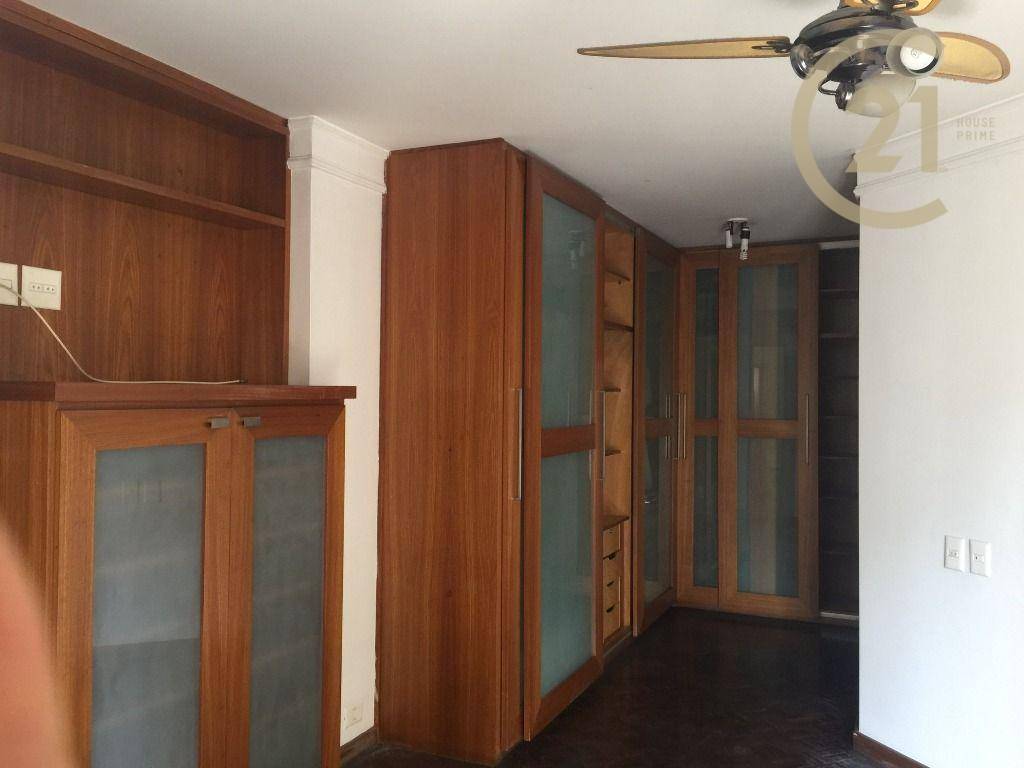 Apartamento para alugar com 3 quartos, 204m² - Foto 26