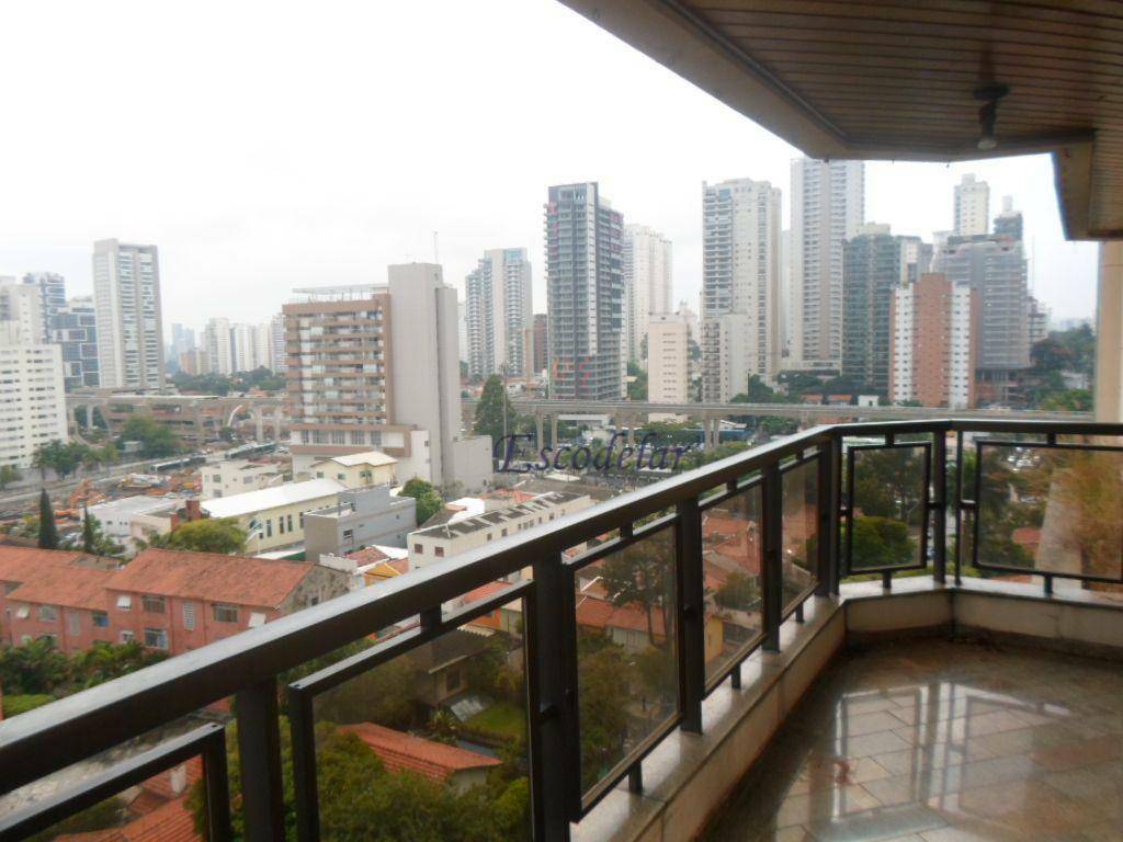 Apartamento à venda com 4 quartos, 252m² - Foto 2