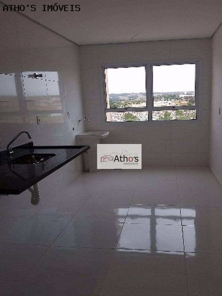 Apartamento à venda com 2 quartos, 65m² - Foto 1