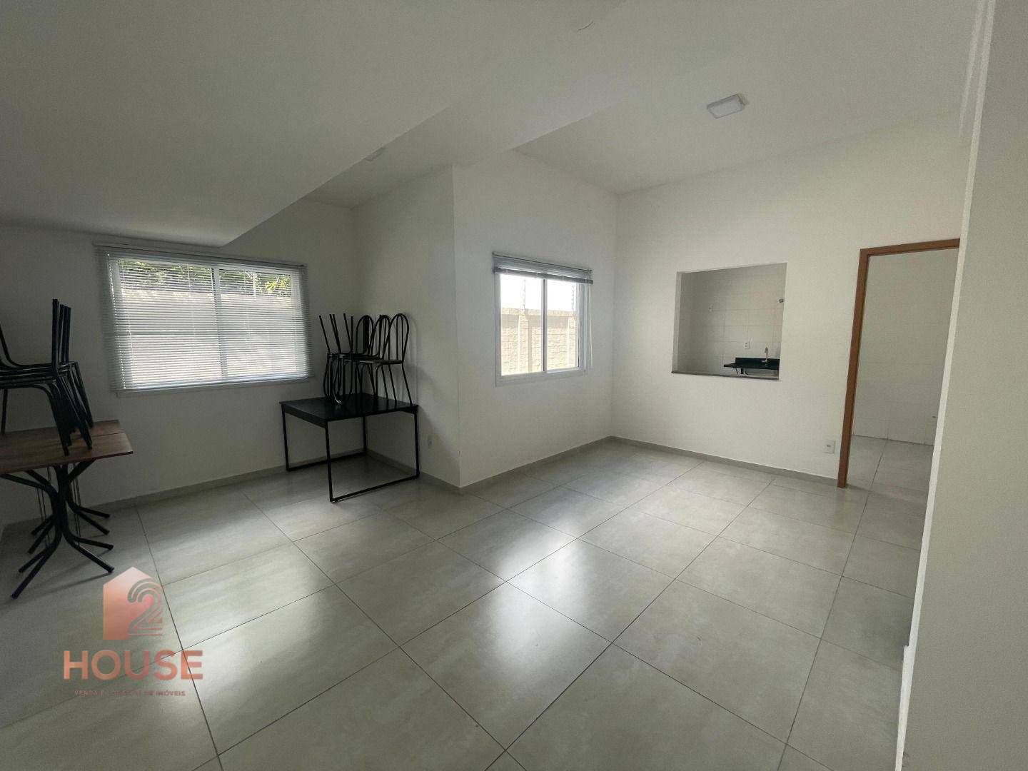 Apartamento para alugar com 2 quartos, 46m² - Foto 12