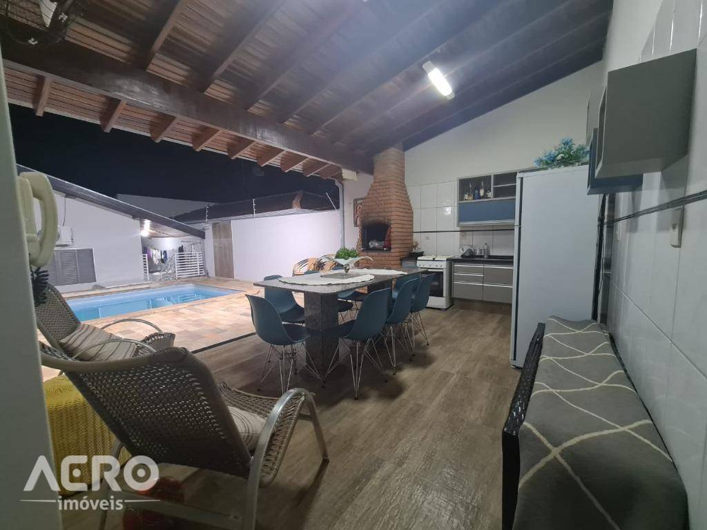 Casa à venda com 3 quartos, 205m² - Foto 24