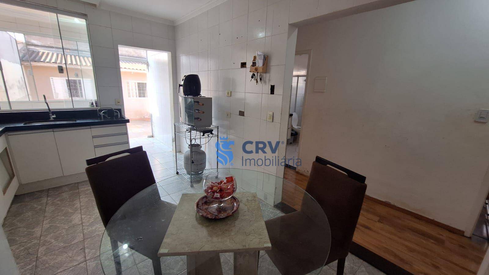 Casa à venda com 4 quartos, 140m² - Foto 5