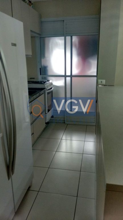 Apartamento à venda com 3 quartos, 94m² - Foto 15