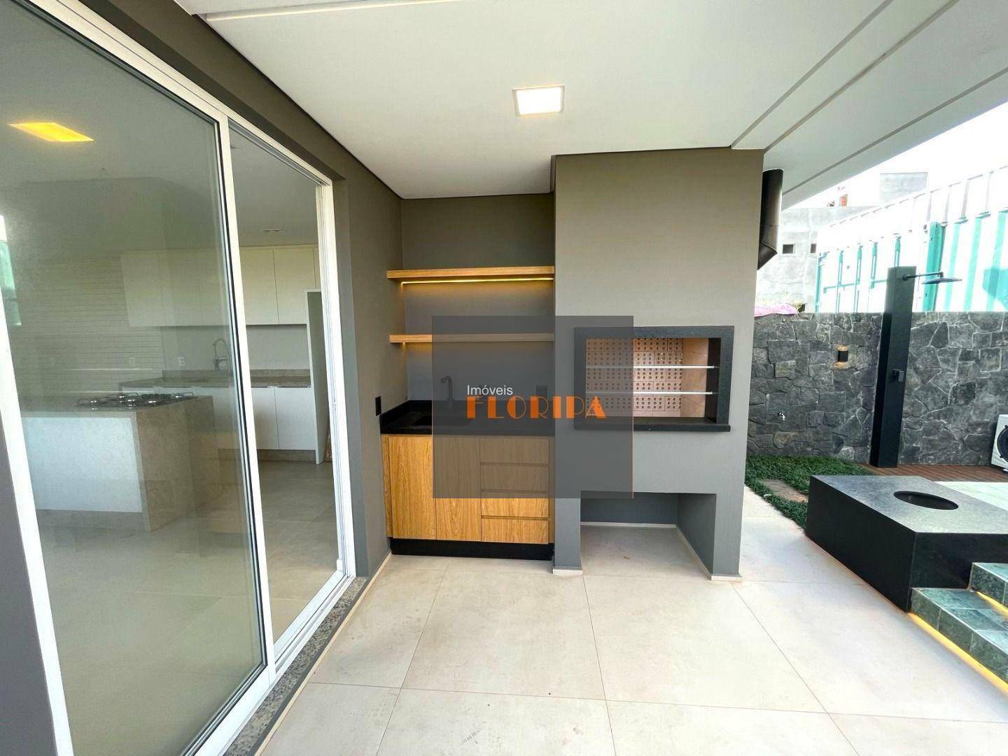 Casa à venda com 4 quartos, 219m² - Foto 3