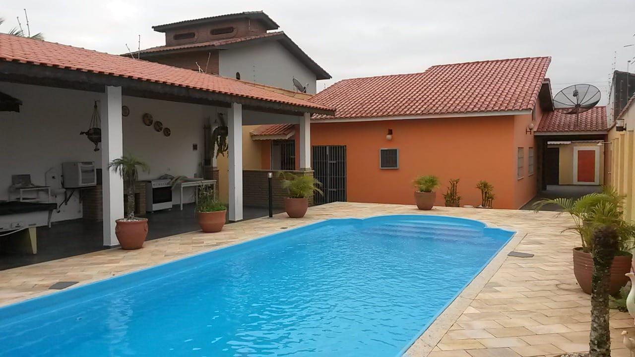 Casa à venda com 3 quartos, 420m² - Foto 1