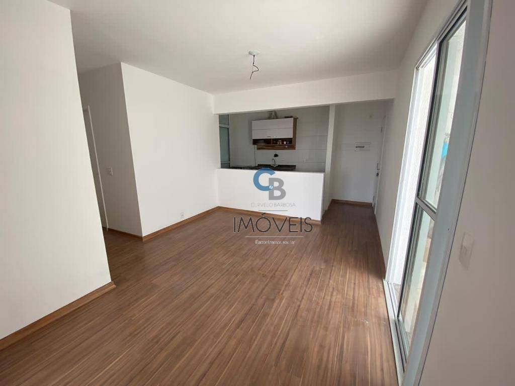 Apartamento à venda com 3 quartos, 104m² - Foto 2