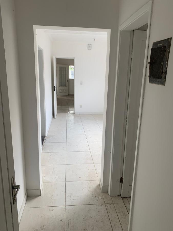 Casa à venda com 3 quartos, 200m² - Foto 12