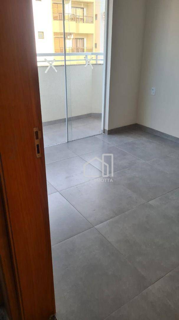 Apartamento à venda com 2 quartos, 63m² - Foto 6