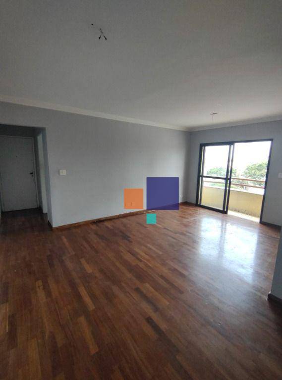 Apartamento à venda com 3 quartos, 95m² - Foto 1