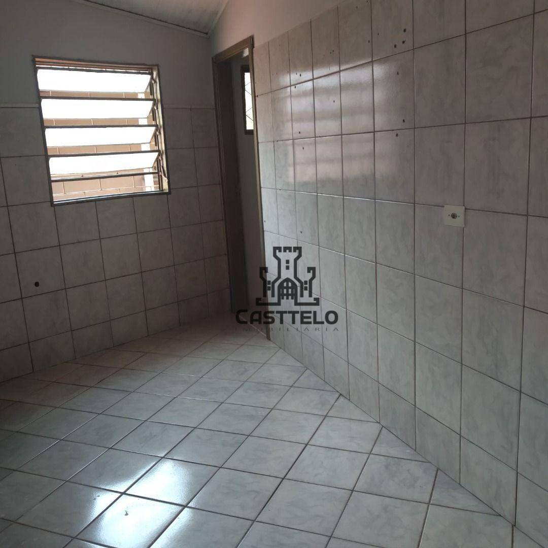 Casa à venda com 2 quartos, 118m² - Foto 3