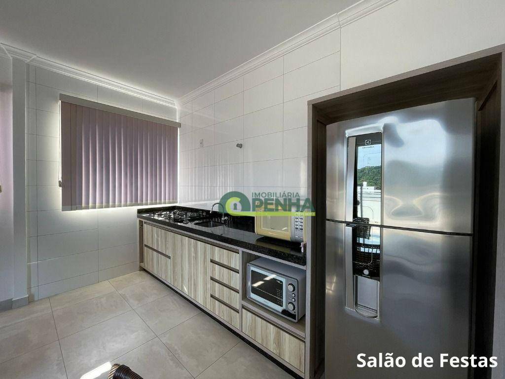 Apartamento para alugar com 2 quartos, 70m² - Foto 13