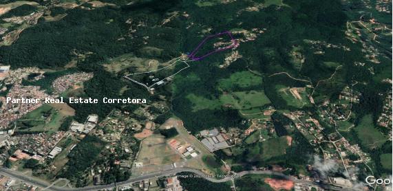 Terreno à venda com 1 quarto, 137000m² - Foto 2