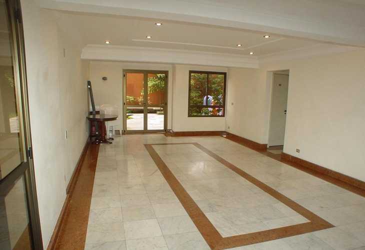 Apartamento à venda com 4 quartos, 223m² - Foto 2