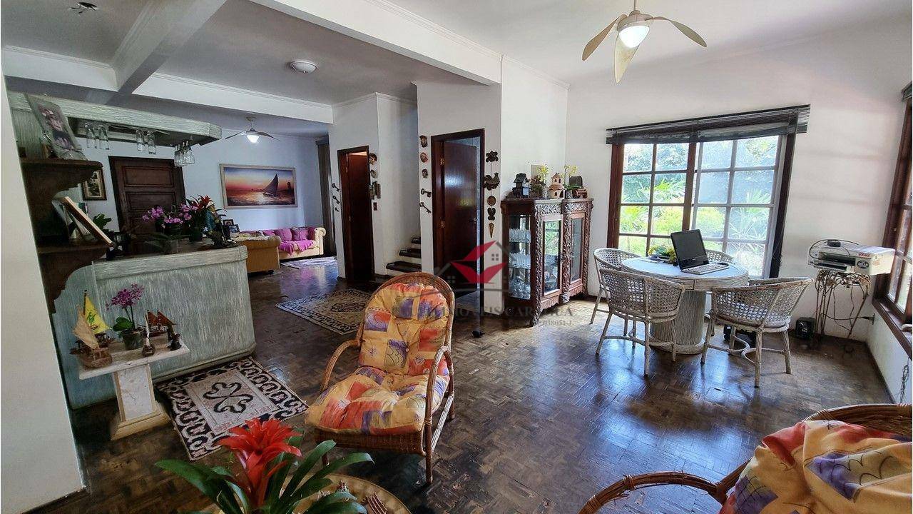 Casa à venda com 5 quartos, 420m² - Foto 3