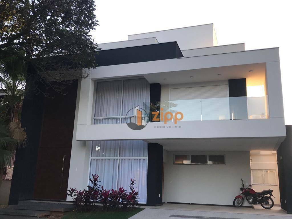 Sobrado à venda com 4 quartos, 350m² - Foto 1