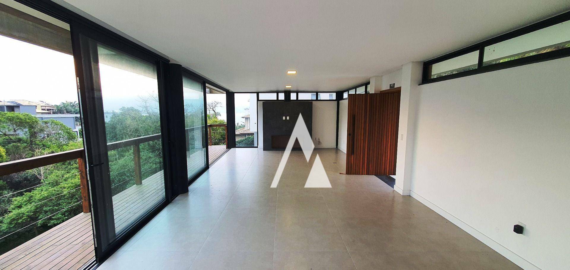 Casa à venda com 3 quartos, 240m² - Foto 13