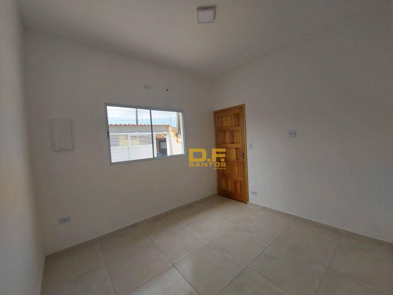 Casa à venda com 2 quartos, 60m² - Foto 12