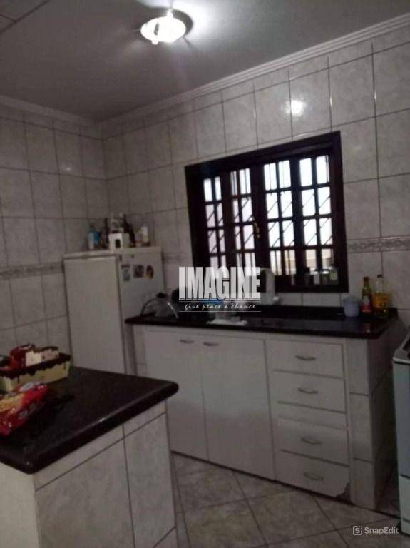 Sobrado à venda com 2 quartos, 180m² - Foto 5