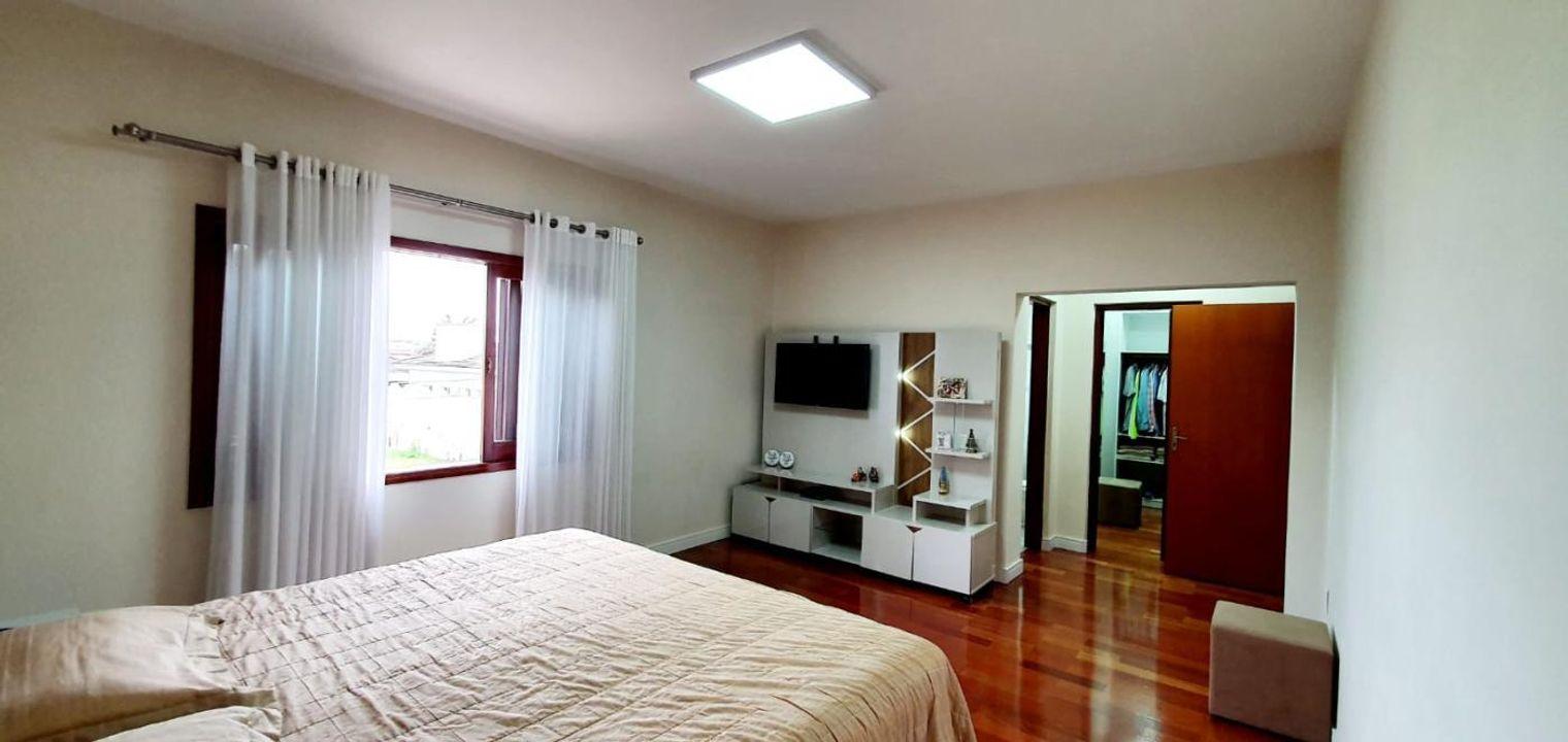 Casa de Condomínio à venda com 4 quartos, 445m² - Foto 32