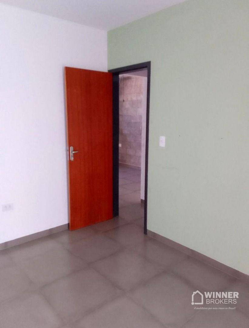 Casa à venda com 2 quartos, 60m² - Foto 11