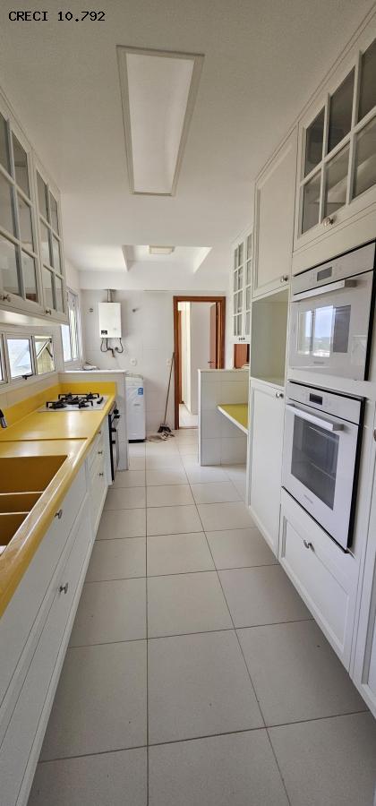 Apartamento à venda com 4 quartos, 212m² - Foto 27