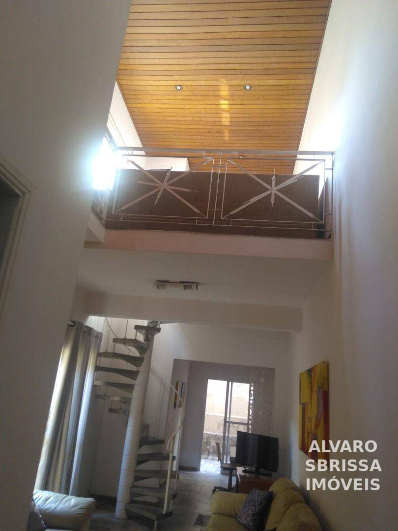 Casa à venda com 2 quartos, 80m² - Foto 4