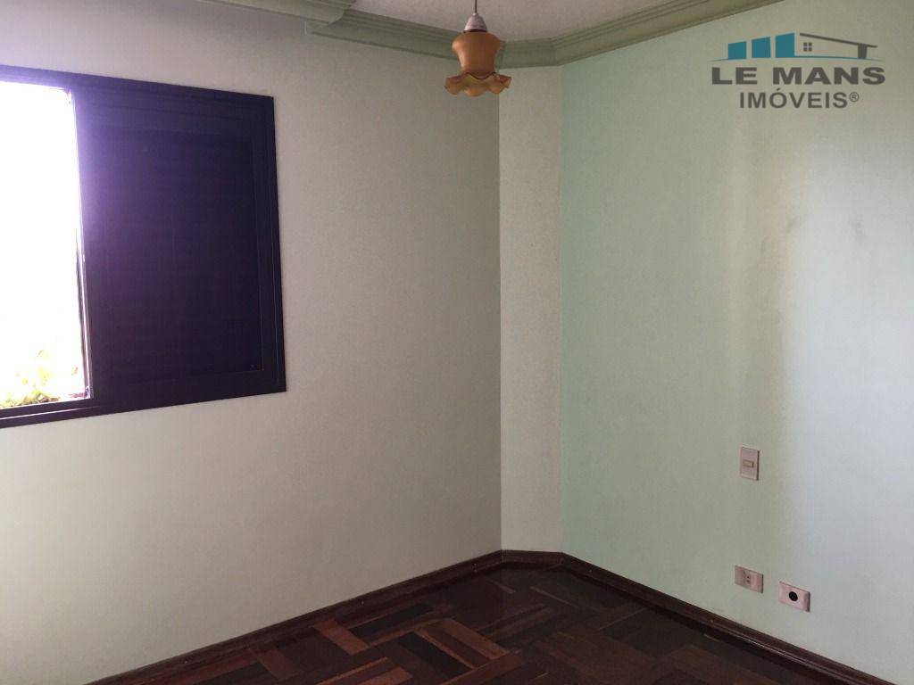 Apartamento à venda com 3 quartos, 127m² - Foto 12