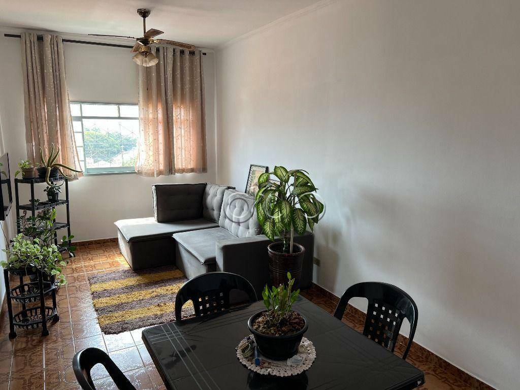 Apartamento à venda com 2 quartos, 67m² - Foto 2