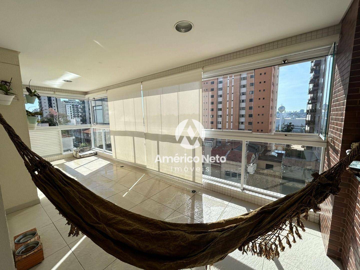 Apartamento à venda com 3 quartos, 127m² - Foto 3