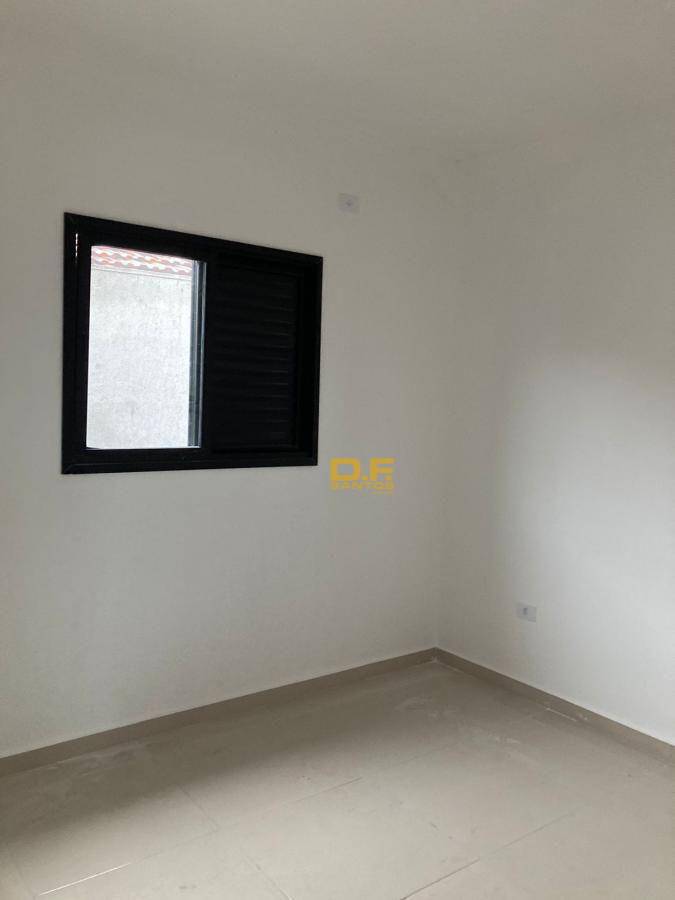 Casa à venda com 2 quartos, 55m² - Foto 12