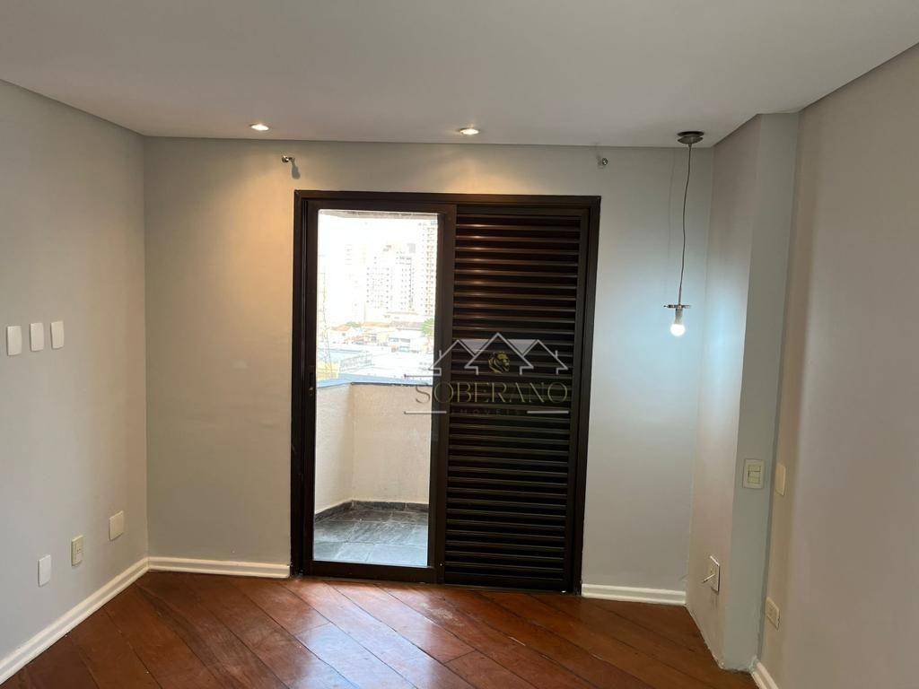 Apartamento para alugar com 3 quartos, 128m² - Foto 15