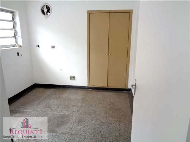 Casa para alugar com 3 quartos, 150m² - Foto 7