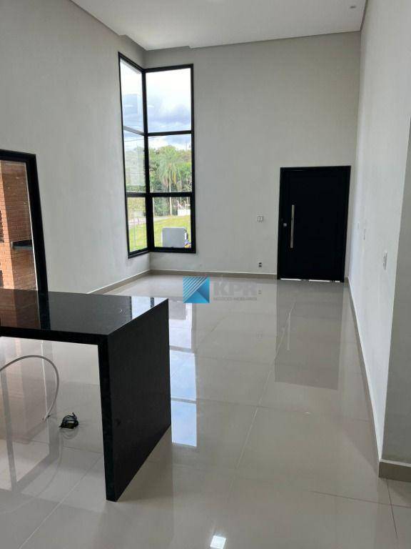 Casa de Condomínio à venda com 3 quartos, 167m² - Foto 2