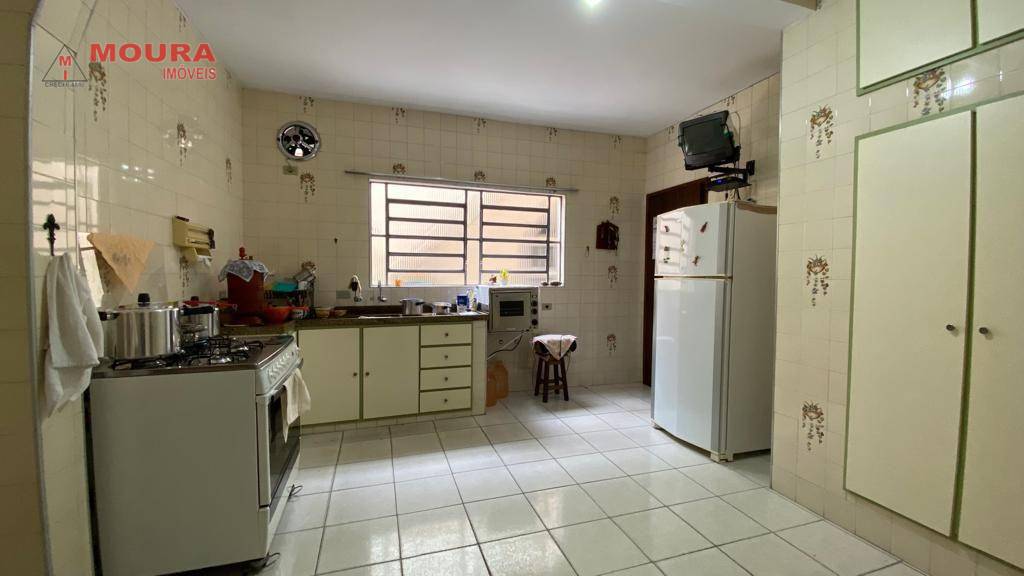 Sobrado à venda com 3 quartos, 300m² - Foto 7