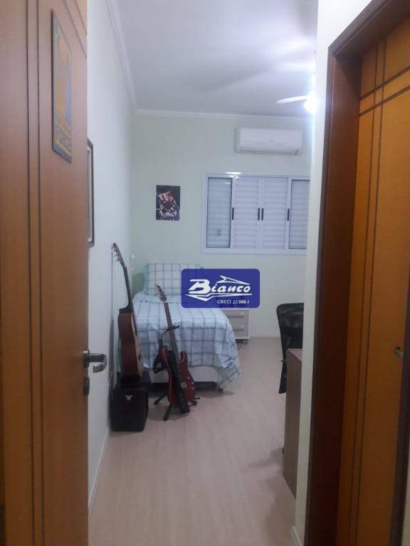 Sobrado à venda com 4 quartos, 150m² - Foto 17