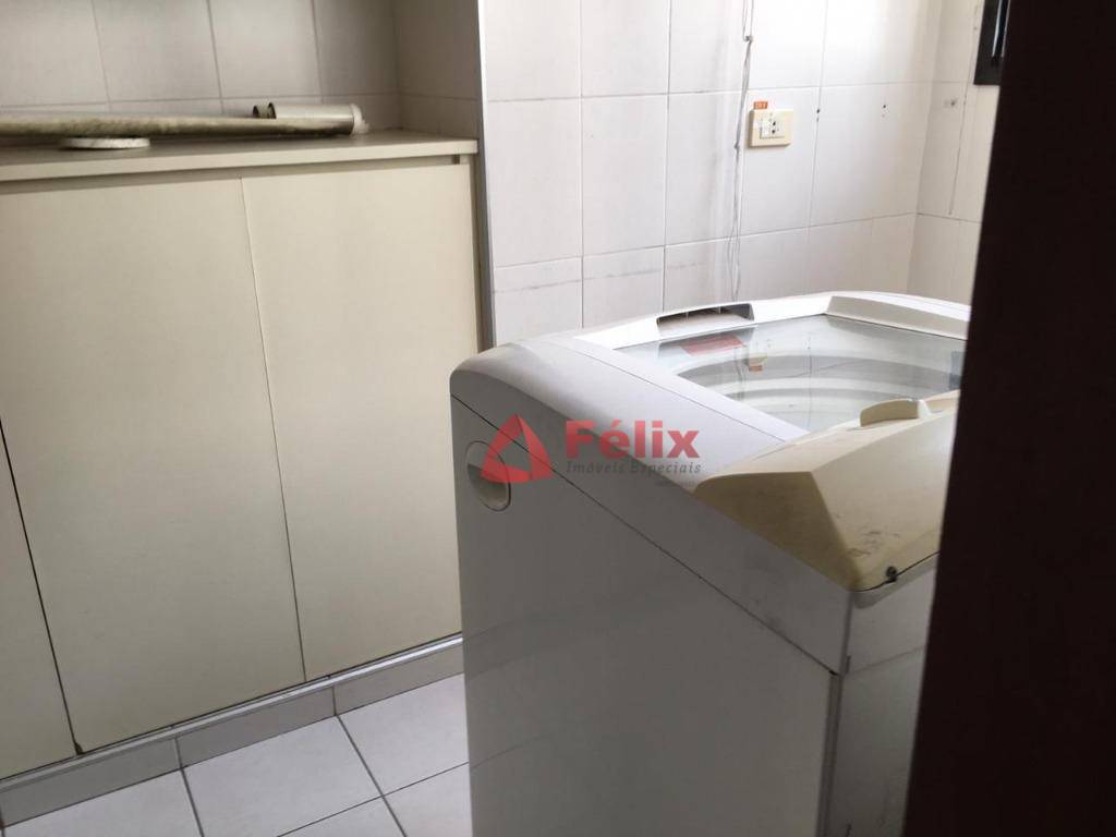 Apartamento à venda com 3 quartos, 90m² - Foto 18