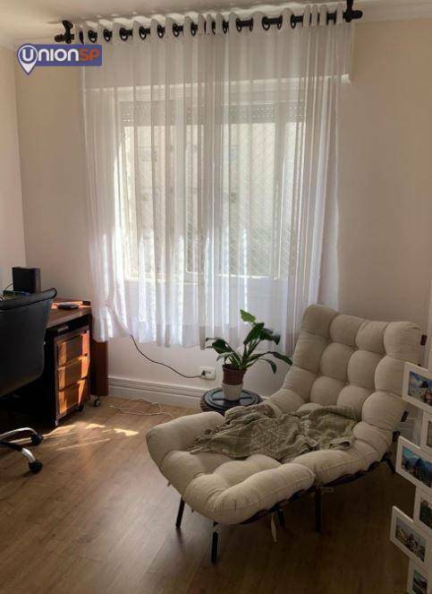 Apartamento à venda com 3 quartos, 100m² - Foto 4