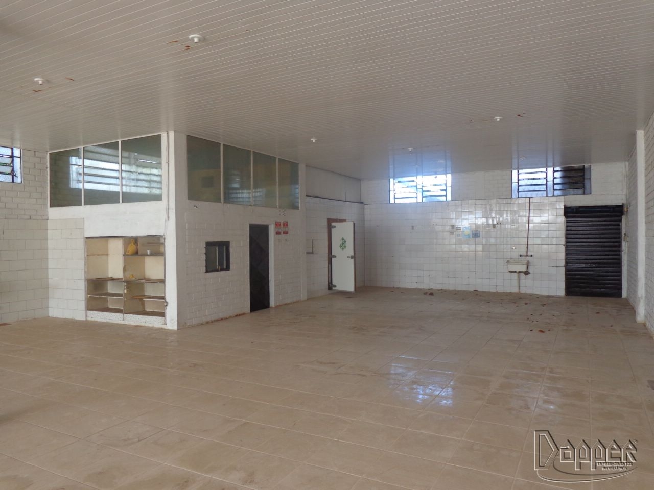 Prédio Inteiro para alugar, 550m² - Foto 2