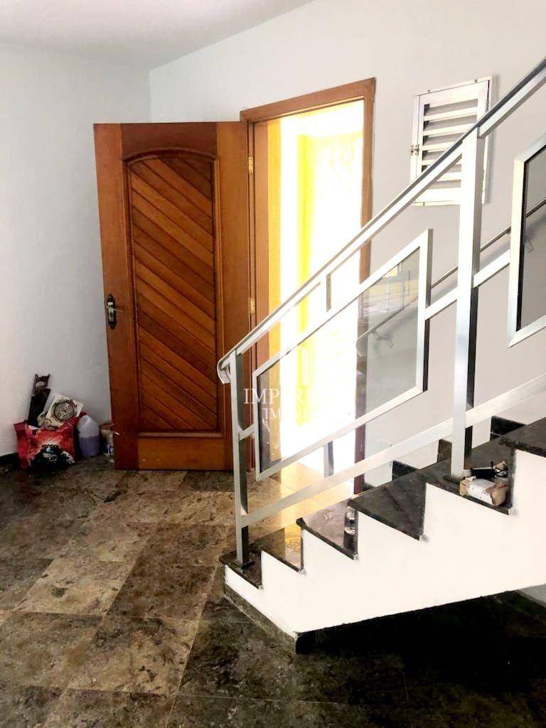 Sobrado para alugar com 4 quartos, 180m² - Foto 2