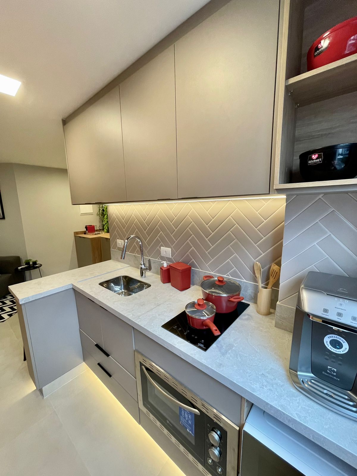 Apartamento à venda com 1 quarto, 42m² - Foto 3