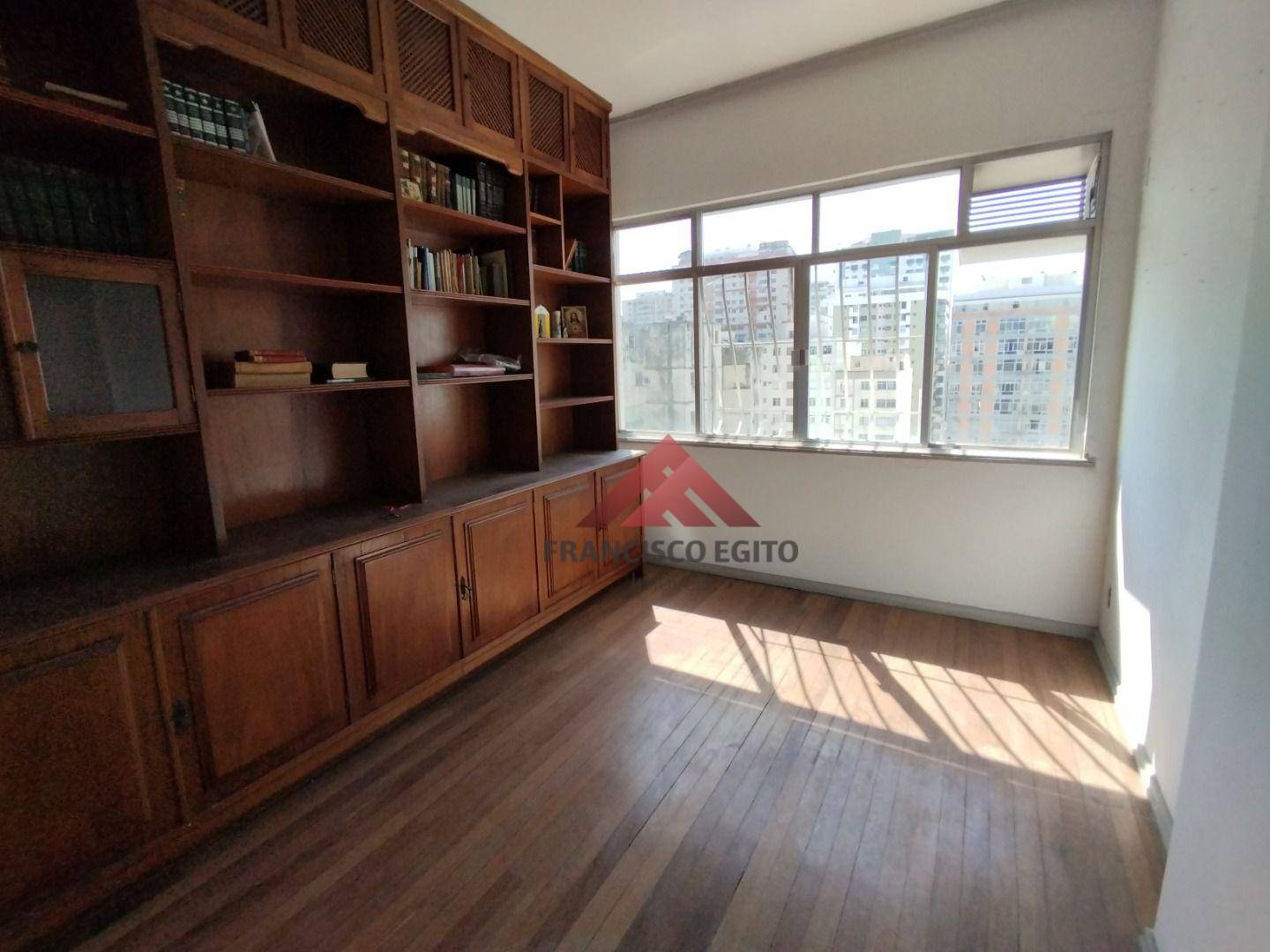 Apartamento à venda com 3 quartos, 144m² - Foto 7