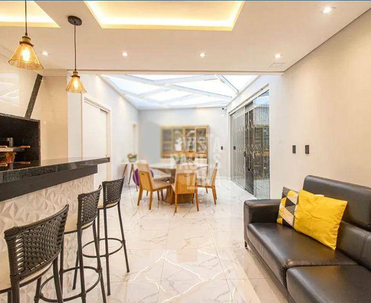 Casa à venda com 4 quartos, 200m² - Foto 5