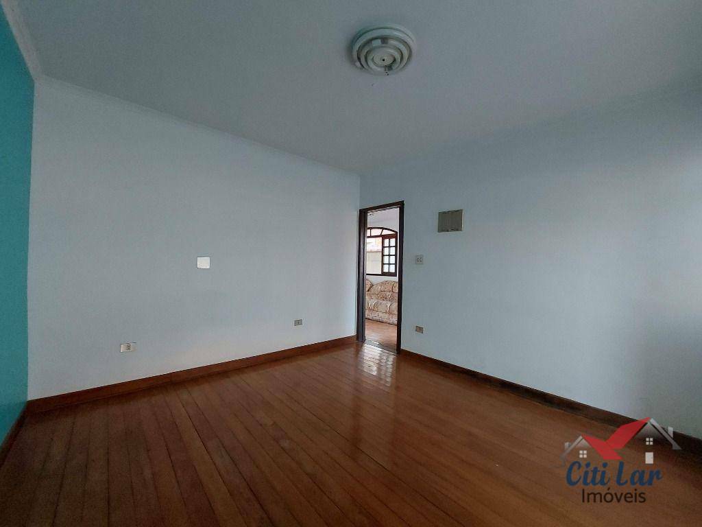 Casa para alugar com 2 quartos, 150m² - Foto 6