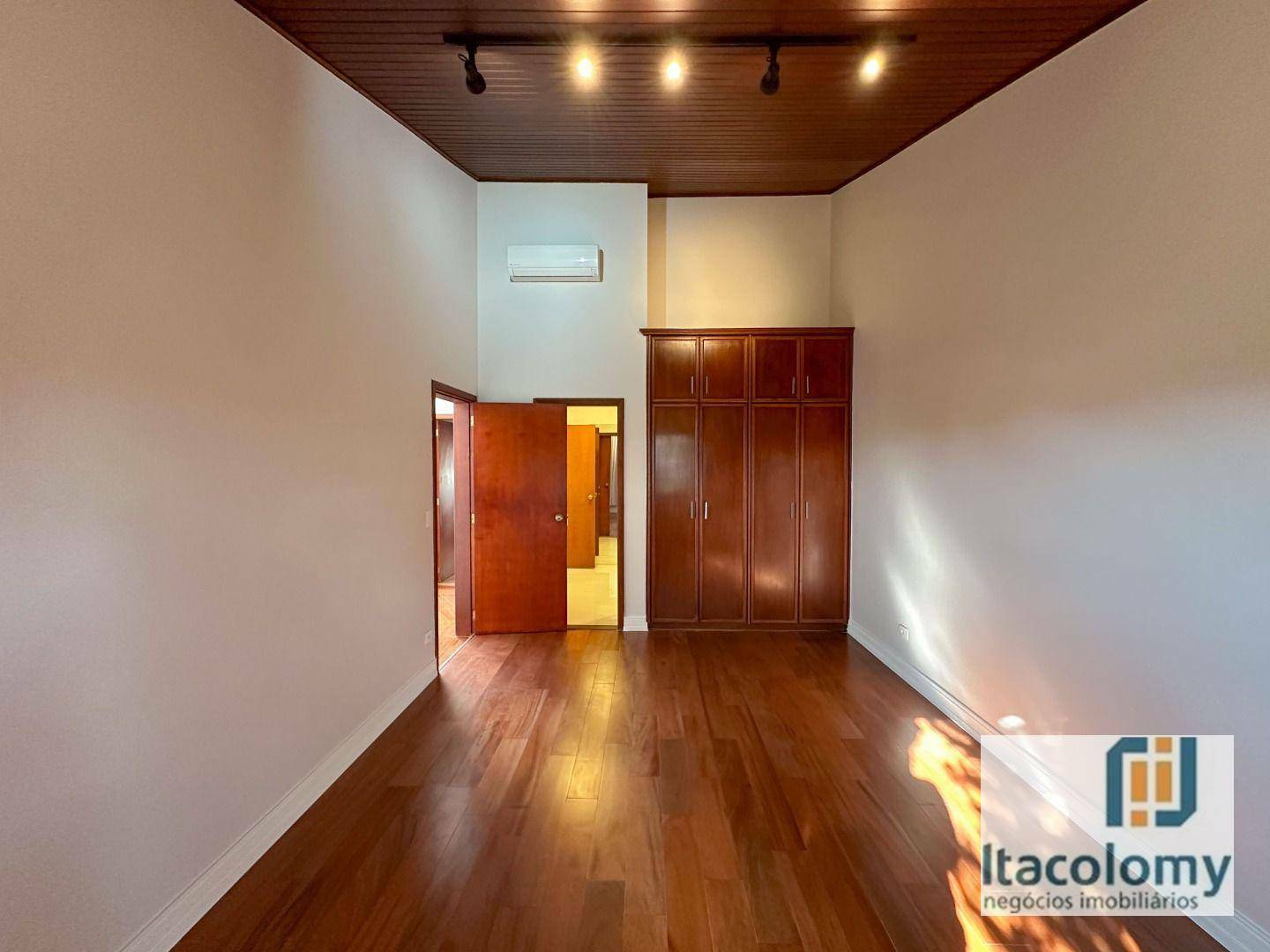 Casa de Condomínio à venda com 4 quartos, 530m² - Foto 72