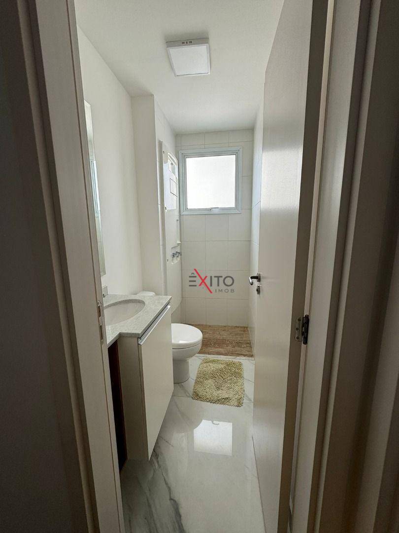 Apartamento à venda com 3 quartos, 83m² - Foto 13