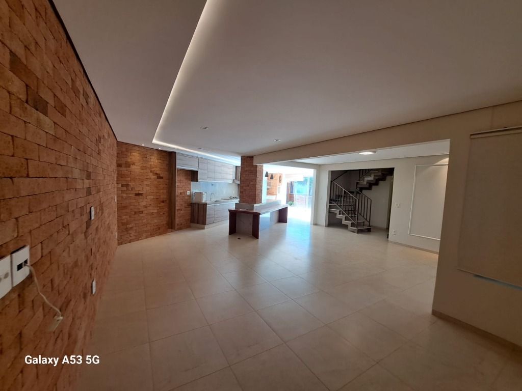 Casa de Condomínio para alugar com 2 quartos, 210m² - Foto 28