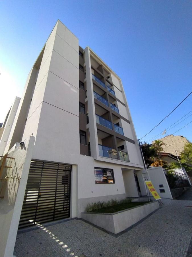 Apartamento à venda com 2 quartos, 65m² - Foto 2