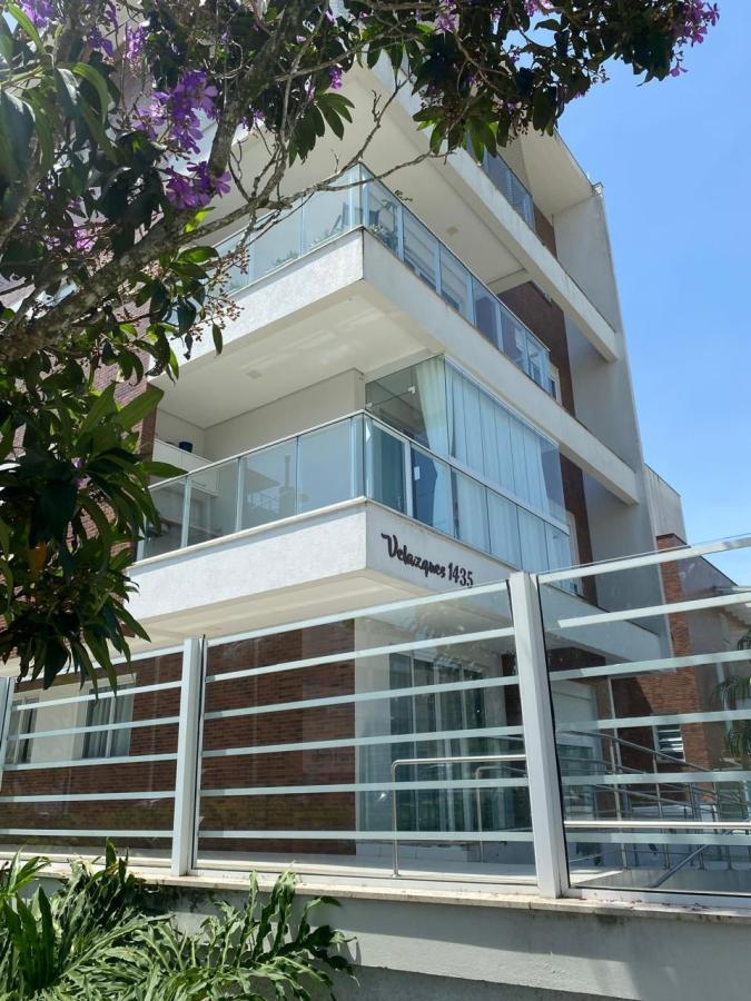 Apartamento à venda com 3 quartos, 97m² - Foto 3