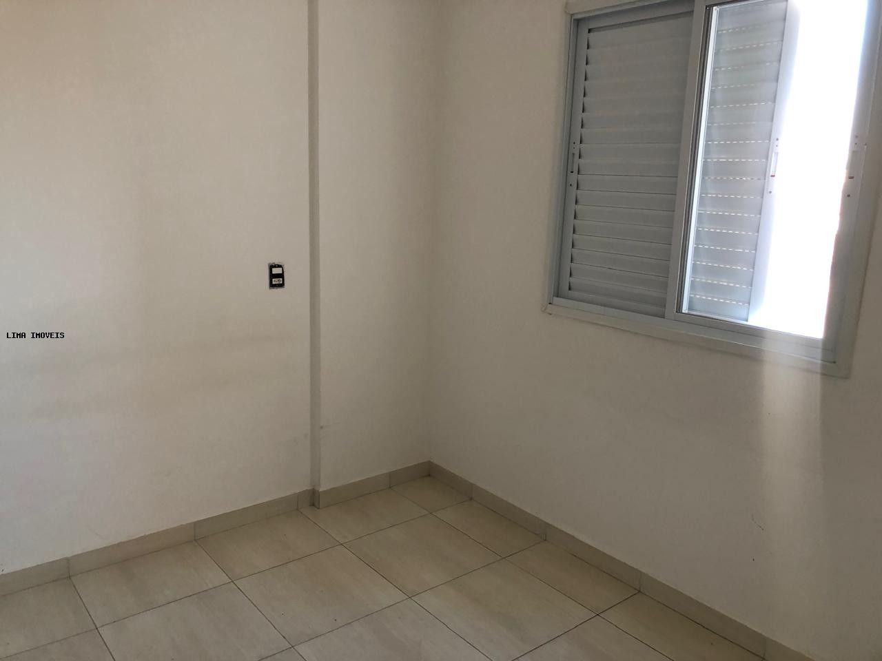Apartamento para alugar com 2 quartos, 64m² - Foto 2